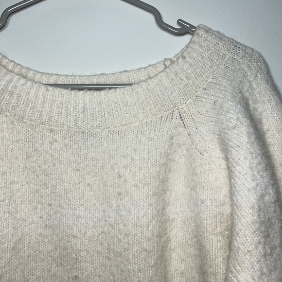 Victoria Secret Cream Knit Sweater Women’s Size Small Warm Wide Crew Neck - Picture 3 of 7